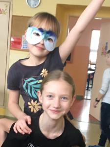 1B0F8B28-0E9F-47EC-998A-648A7C23F84C