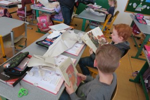 Prvňáci a návštěva z knihovny